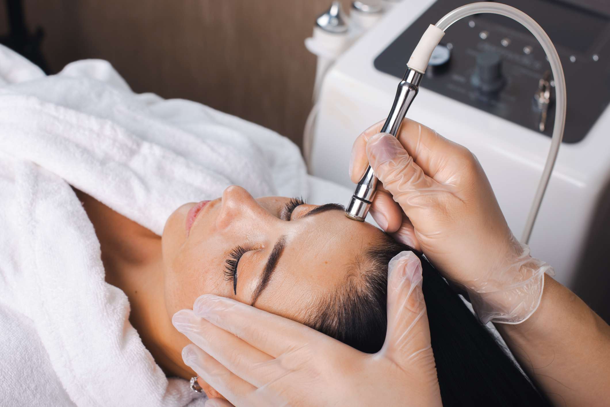 Microdermabrasion benefits at Kamya Aesthetics